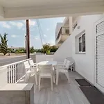 Deluxe Apt - 500M Nissi Beach!